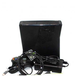 Xbox 360 Slim 4 GB gebraucht mit Netzteil Controller HDMI Kabel gebraucht
